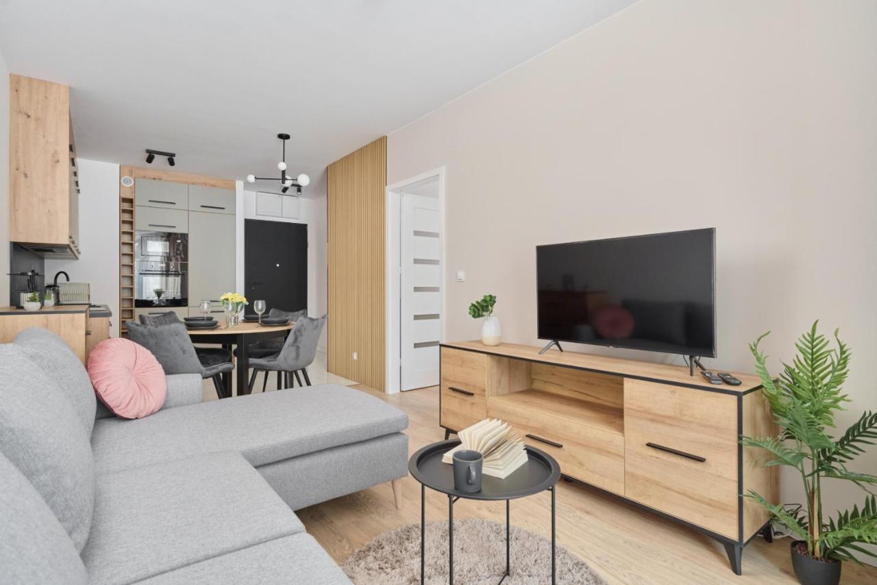Nowoczesny Apartament Z Balkonem I Parkingiem W Centrum Wroclawia By Noclegi Renters Εξωτερικό φωτογραφία