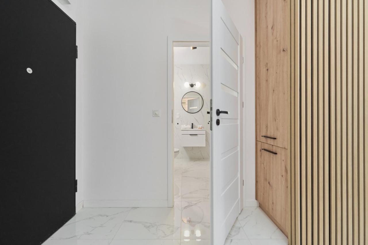 Nowoczesny Apartament Z Balkonem I Parkingiem W Centrum Wroclawia By Noclegi Renters Εξωτερικό φωτογραφία